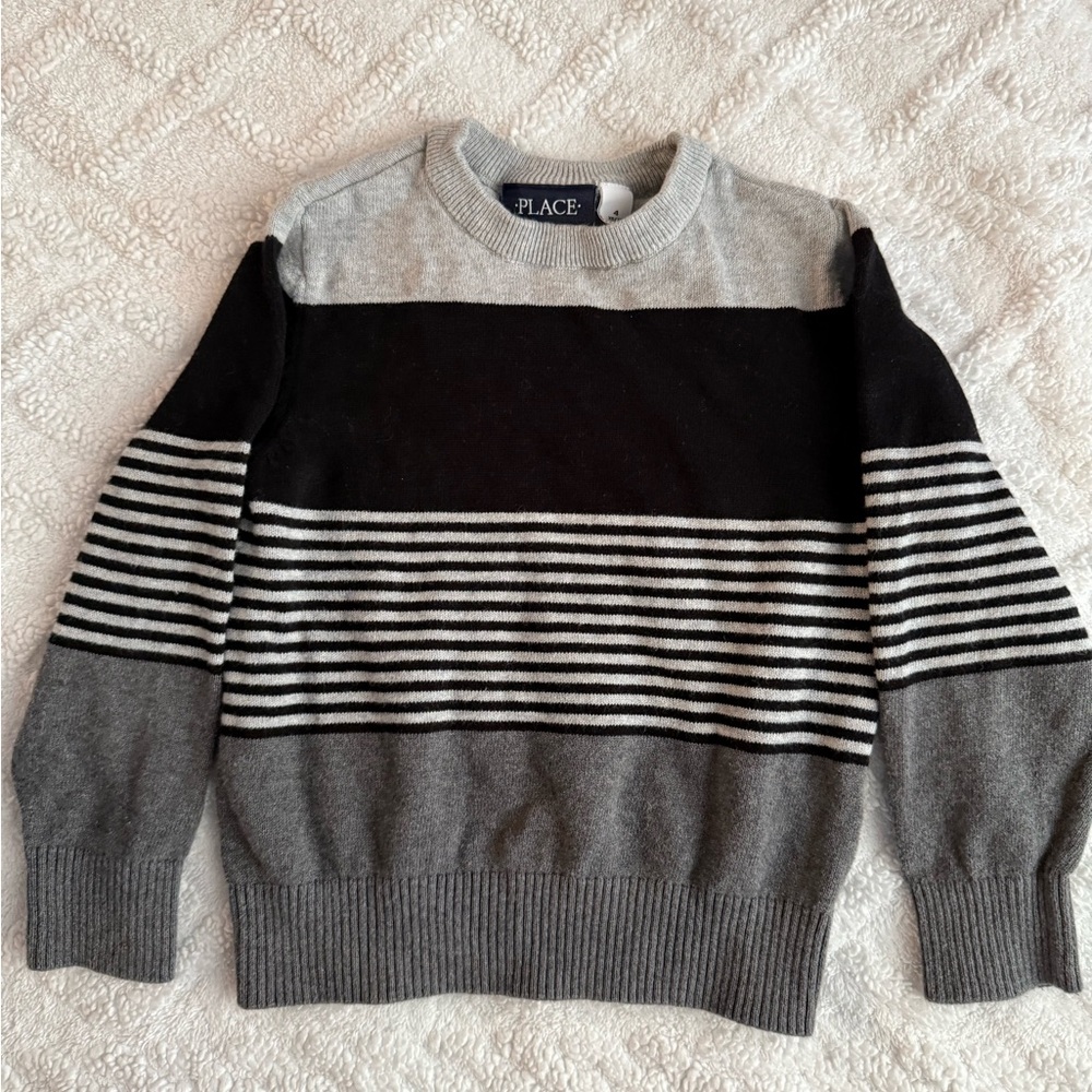 Children’s Place Boys Gray & Black Striped Knit Sweater Size 4